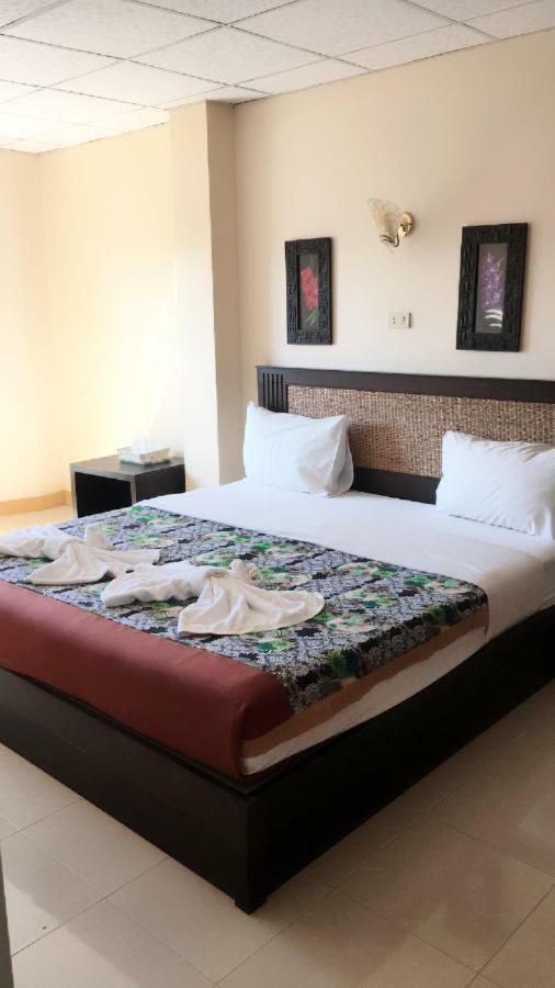 R.T. Hotel Као Лак Екстериор снимка